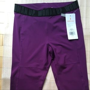 NWT Lucy - Women Up capri leggings